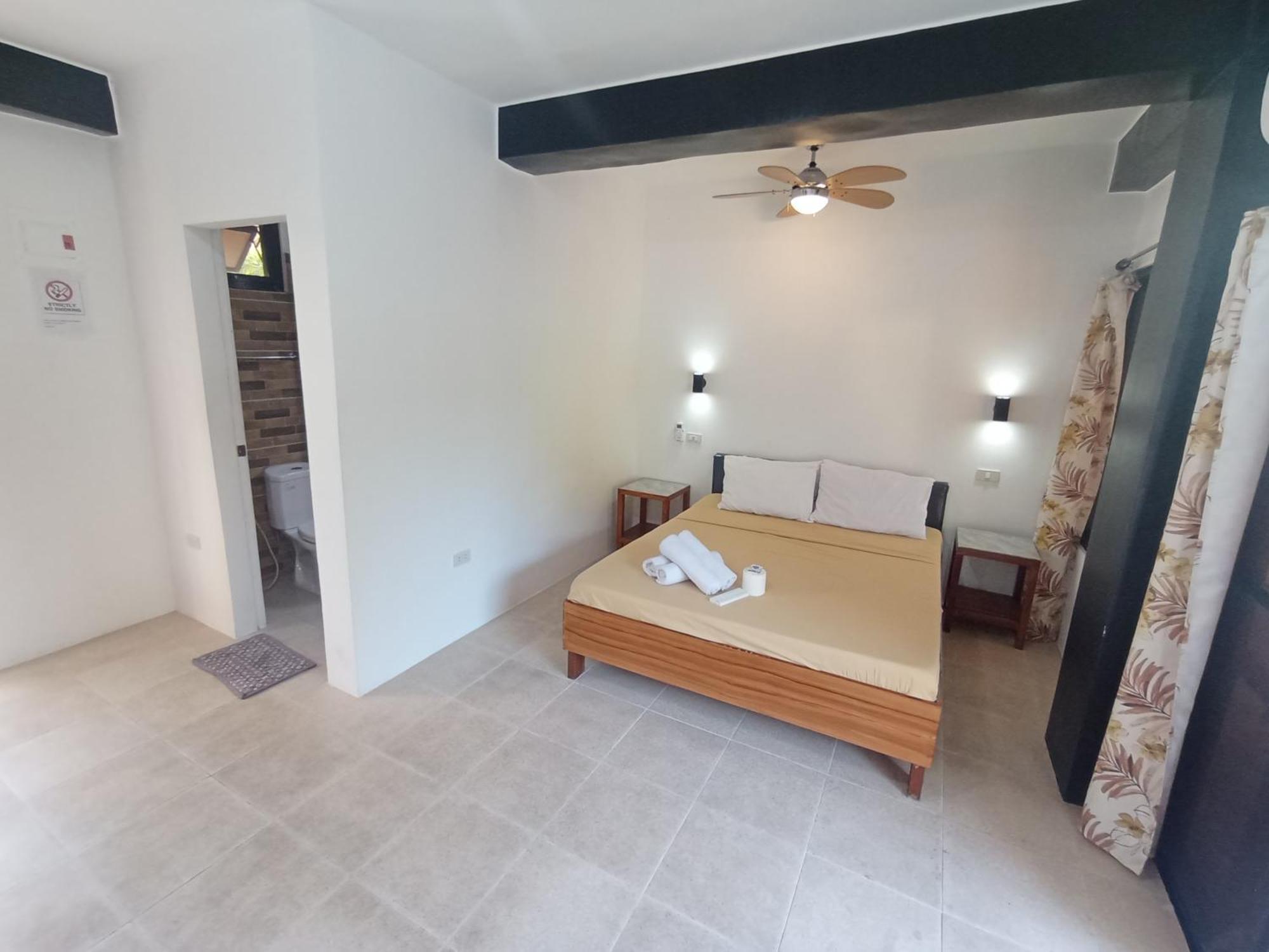 Jalyn'S Resort Sabang Пуэрто-Галера Экстерьер фото