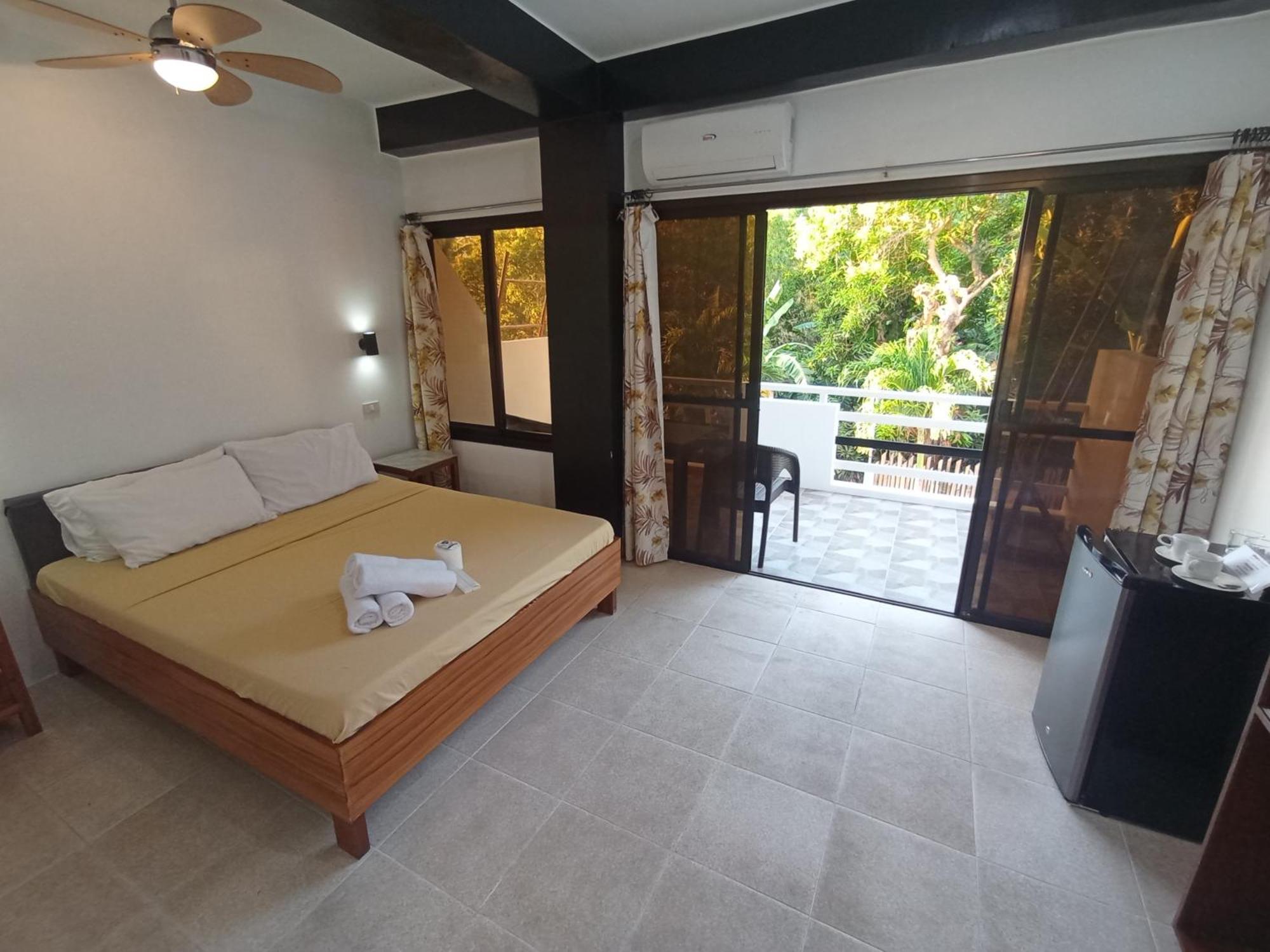 Jalyn'S Resort Sabang Пуэрто-Галера Экстерьер фото